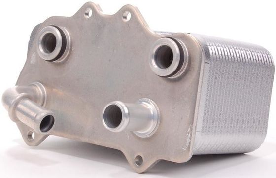 99630701750 อะไหล่เครื่องยนต์ เครื่องเย็นน้ํามันเกียร์สําหรับ Porsche 911 (996)