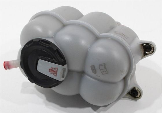 4M0121403D อะไหล่เครื่องยนต์ ถังขยายสําหรับ AUDI Q7, VW TOUAREG